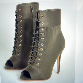 Short & Sweet: Chic Ankle Boots